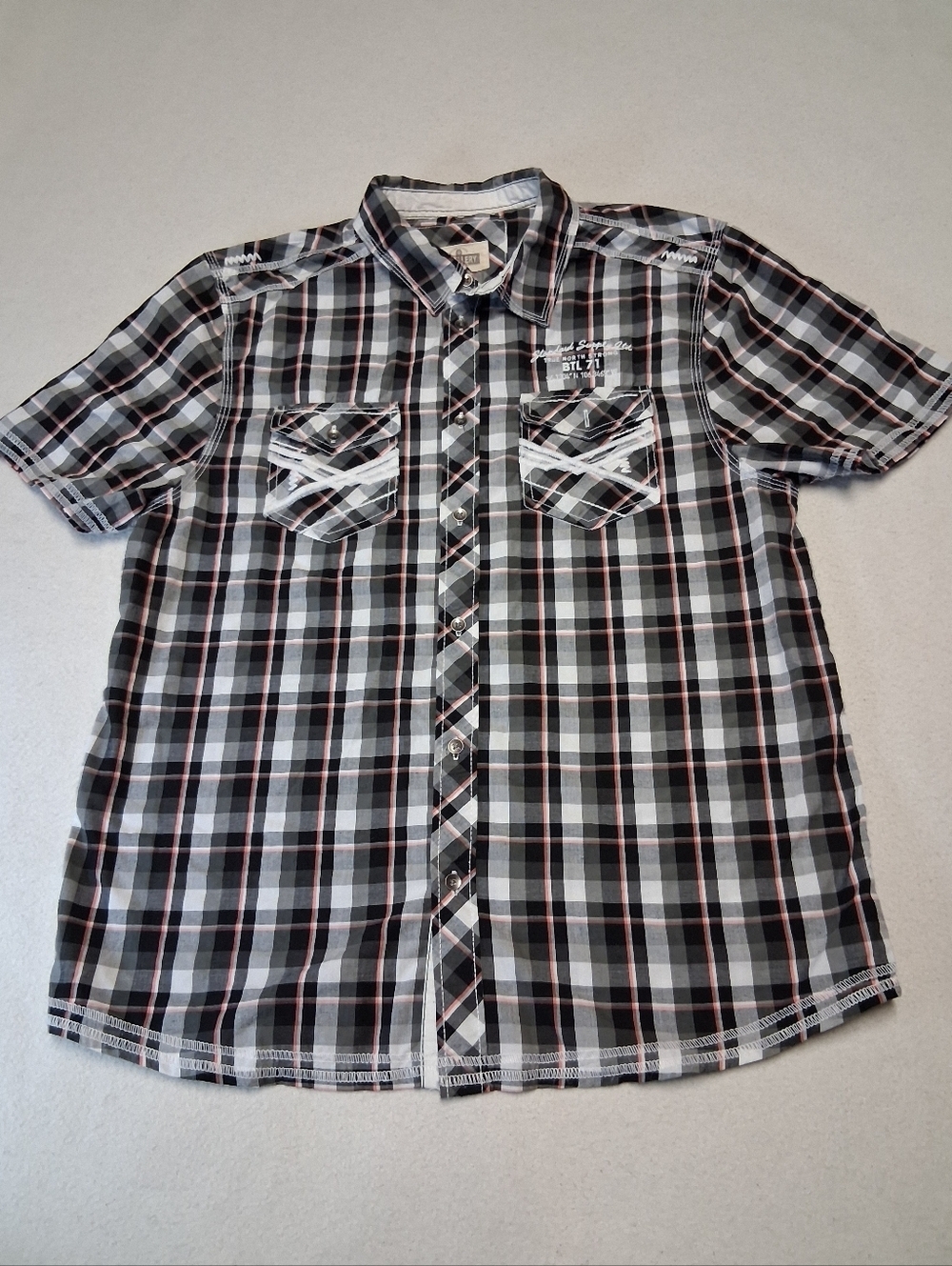 4/20$ Distillery Men's Black White & Gray Plaid Short-Sleeve Button-Down Shirt